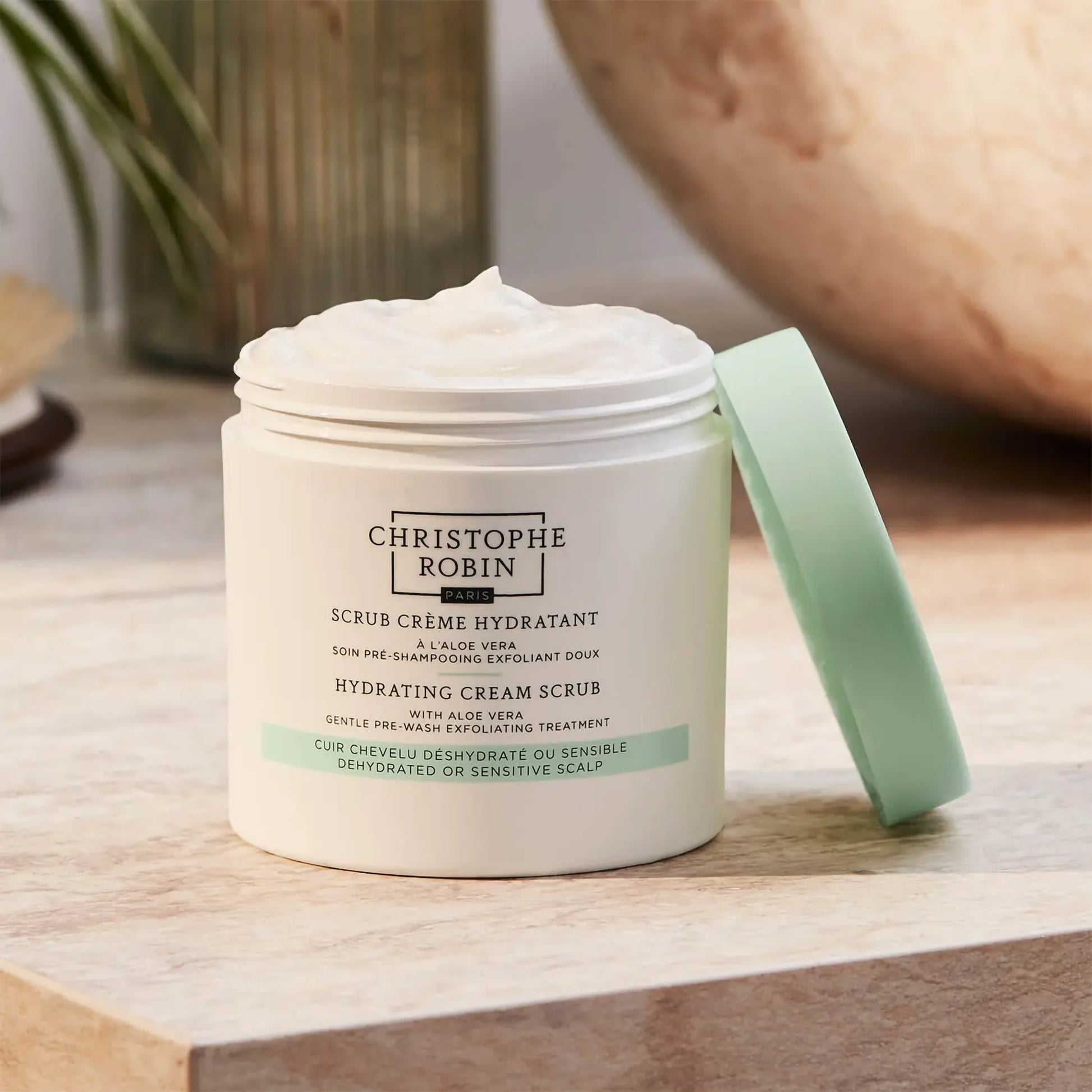 Hydrating Cream Scrub with Aloe Vera - Myriad Beauty